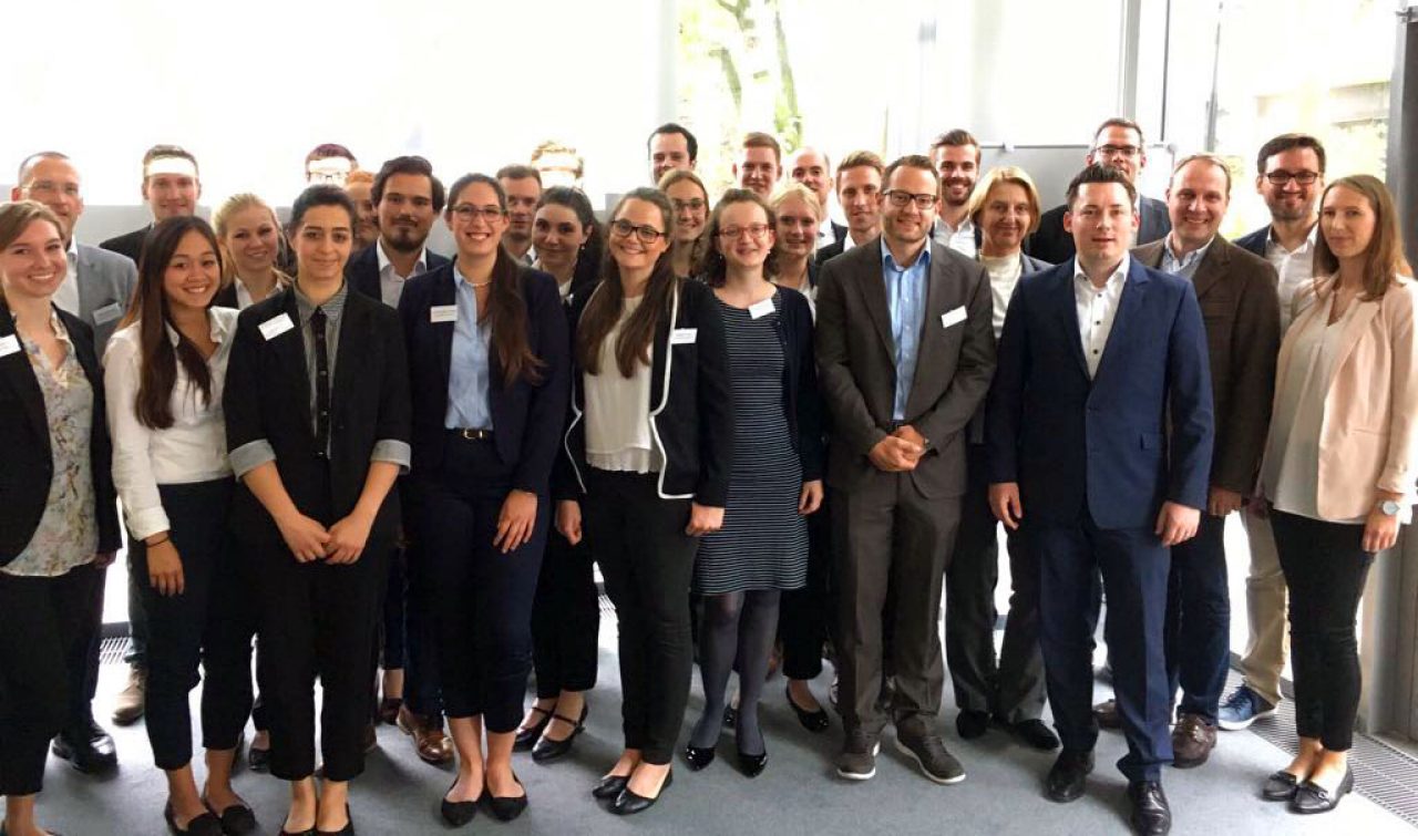 Arvato Systems_Corporate_Studenten der Uni PB mit Kollegen der Arvato Systems 2017 Arvato Systems_Corporate_Studenten der Uni PB mit Kollegen der Arvato Systems 2017